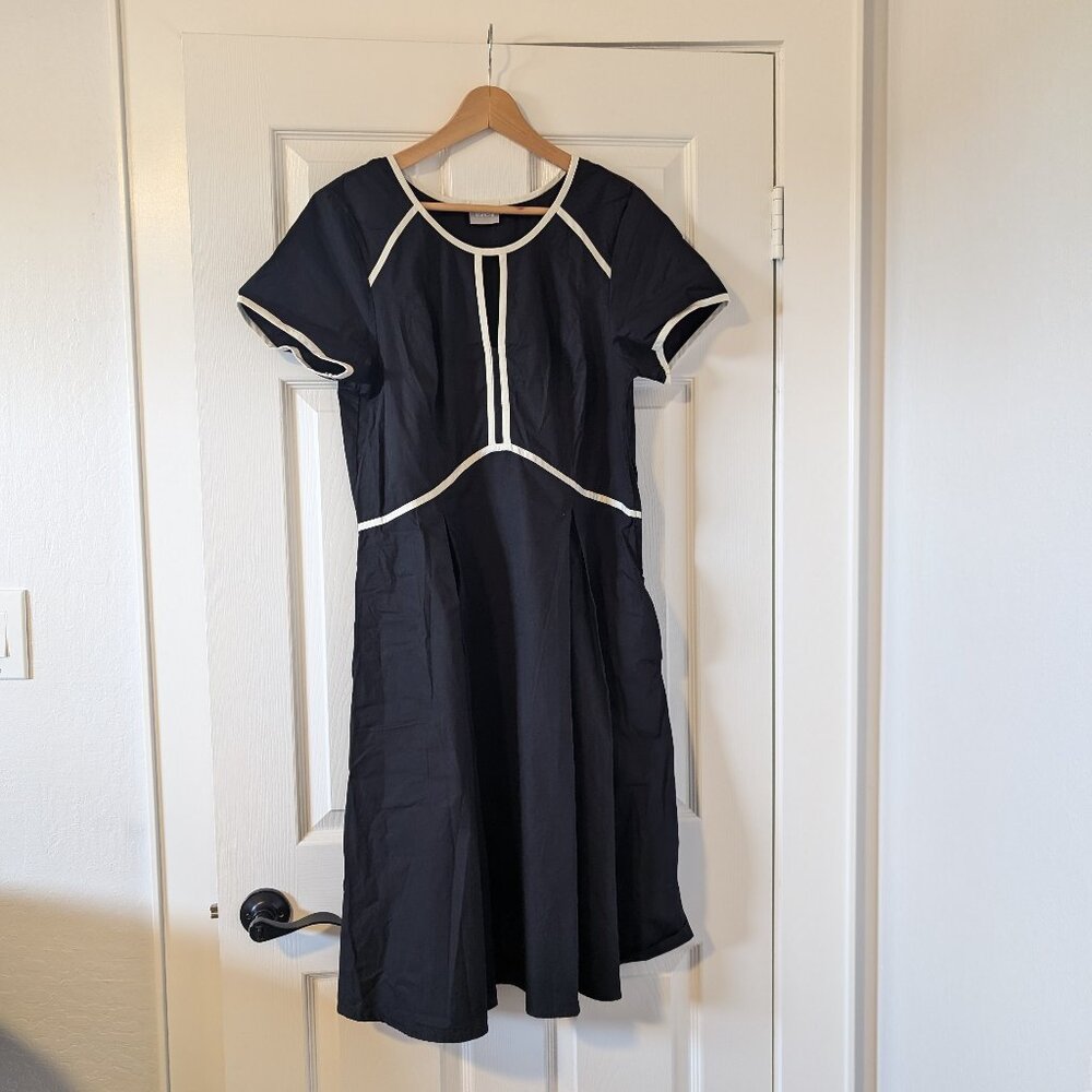 Eshakti Women XL | 16 Short Sleeve Fit Flare Midi  Dress Black with White Piping